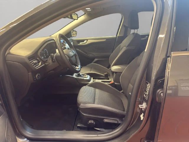 Ford Focus Cool & Connect