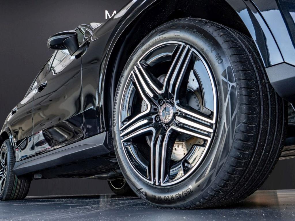 Mercedes-Benz GLC 300 4MATIC AMG Line