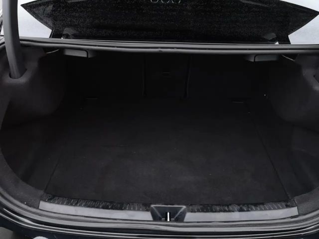 Mercedes-Benz A 180 A 180 d Progressive