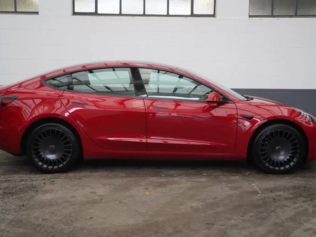 Tesla Model 3 AWD Long Range
