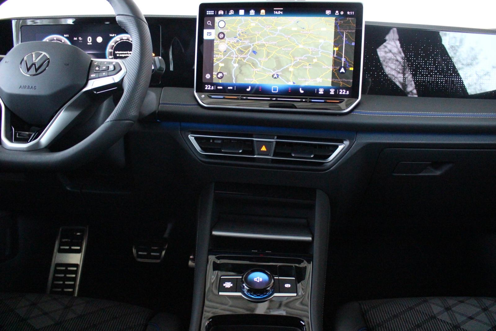 Volkswagen Tiguan IQ.Drive R-Line Sound