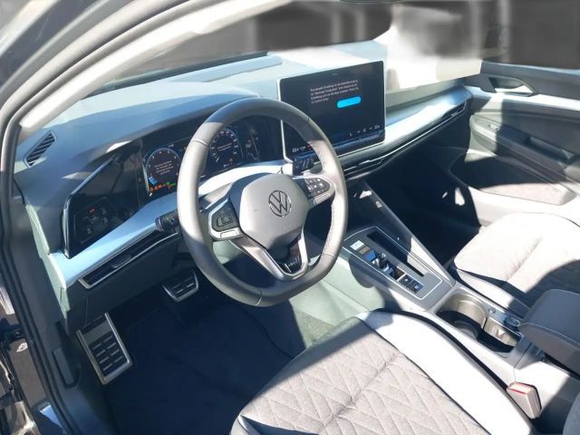 Volkswagen Golf 1.5 eTSI DSG Golf VIII