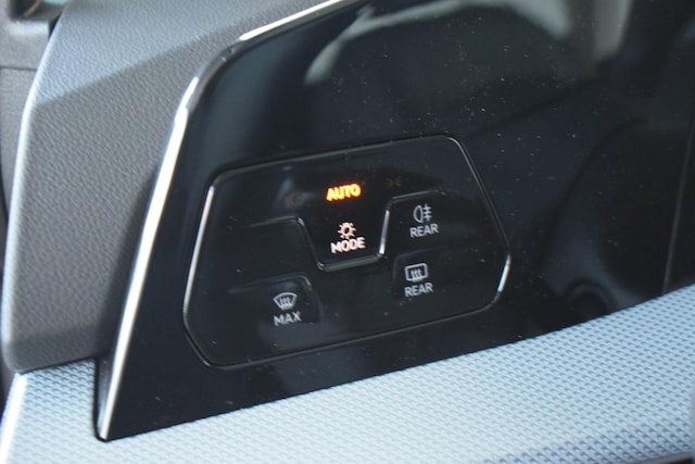 Volkswagen Golf Golf 8 ENERGY 1,5 l TSI NAVI LED KAMERA Klima