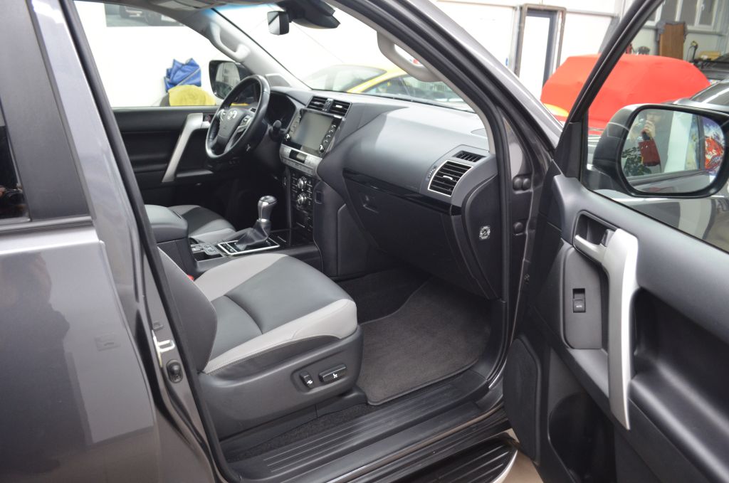 Toyota Land Cruiser 5-deurs TEC-Edition