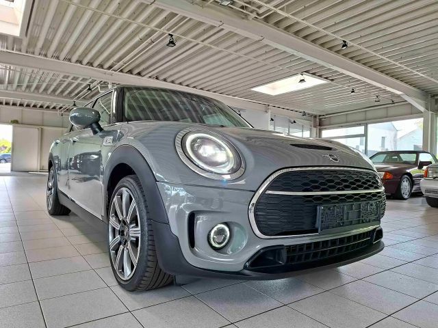 MINI Cooper S Clubman Autom. Navi Kam PanoDach SportSitze Classic Trim