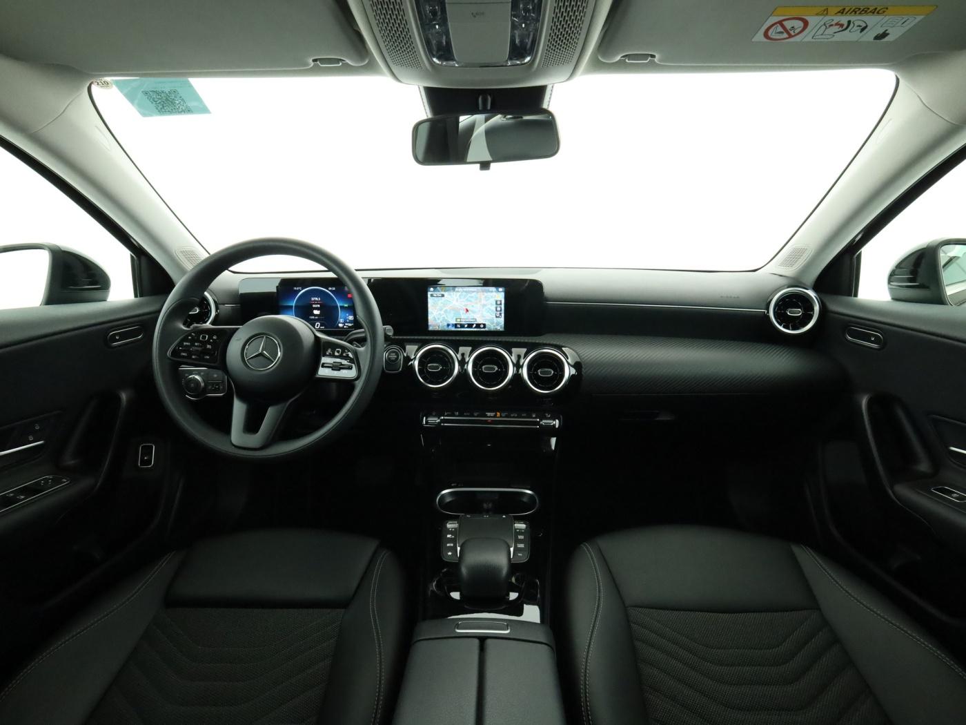 Mercedes-Benz A 250 A 250 e