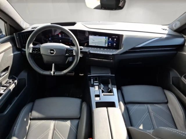 Opel Astra Sports Tourer Ultimate