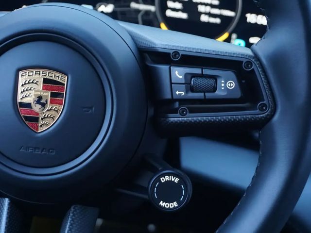 Porsche Taycan Sport Turismo Turbo