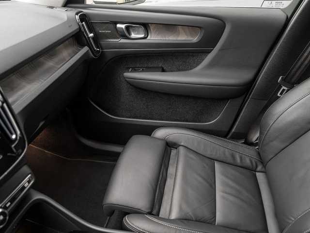 Volvo XC40 Bright Plus Recharge T4