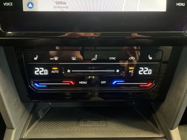 Volkswagen Passat Elegance