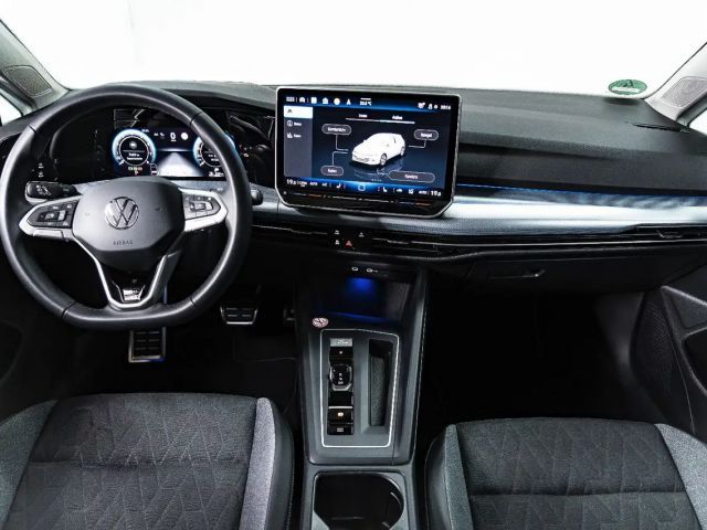 Volkswagen Golf 1.5 eTSI