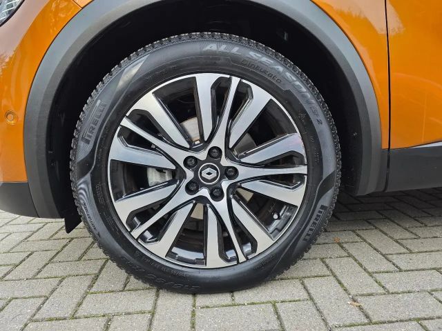 Renault Captur E-Tech Initiale Paris