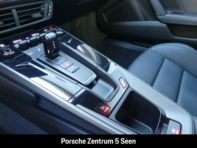 Porsche 992 Carrera Coupé