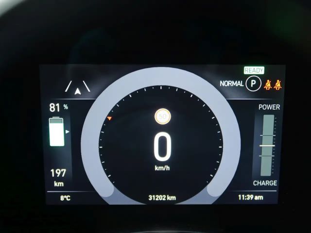 Fiat 500e MY23 Navi Carplay/Android Auto JBL *Allwetterreife