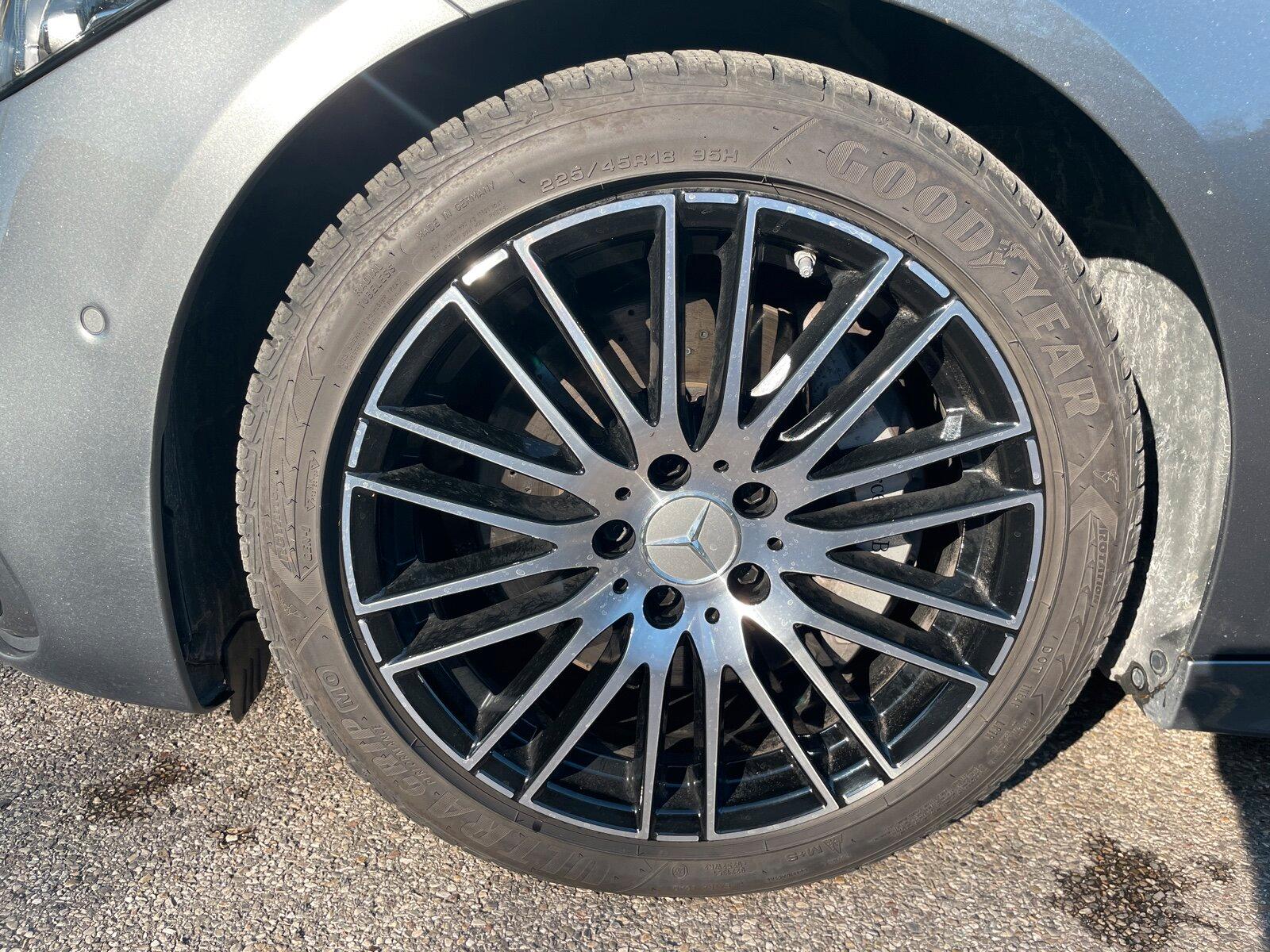 Mercedes-Benz C 180 AMG Line Estate