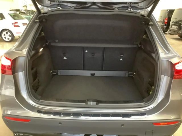 Mercedes-Benz GLA 200 ADVANCED-PLUS+NIGHT+18"+360°+AHK+LED-HIG