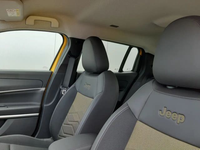 Jeep Avenger Full-Electric Summit