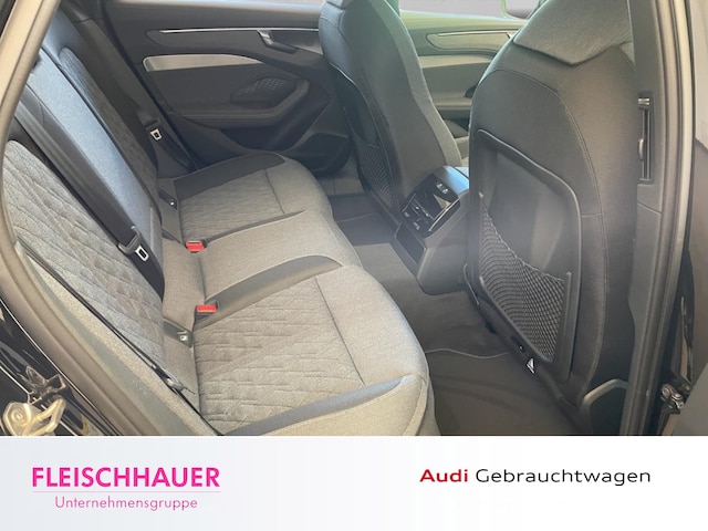Audi A6 Avant Quattro S-Tronic