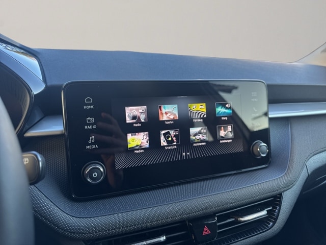 Skoda Fabia 1.0 MPI, Sicherheitspaket, Licht & Sicht Paket, SunSet, 5 Gang