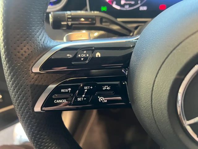 Mercedes-Benz C 180 AMG Line Sedan