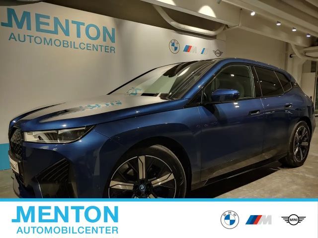 BMW iX xDrive40
