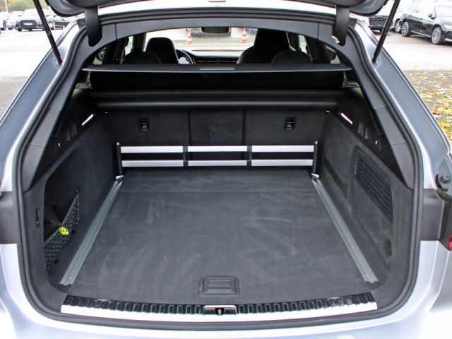 Audi RS6 Avant Performance Quattro