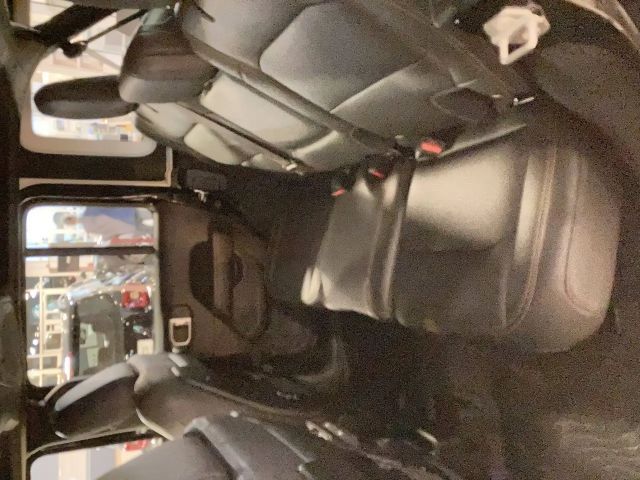 Jeep Wrangler Sahara