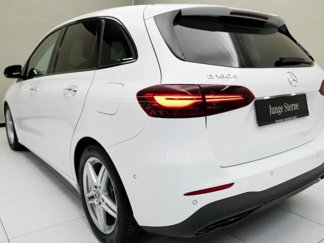 Mercedes-Benz B 180 B 180 d Sedan