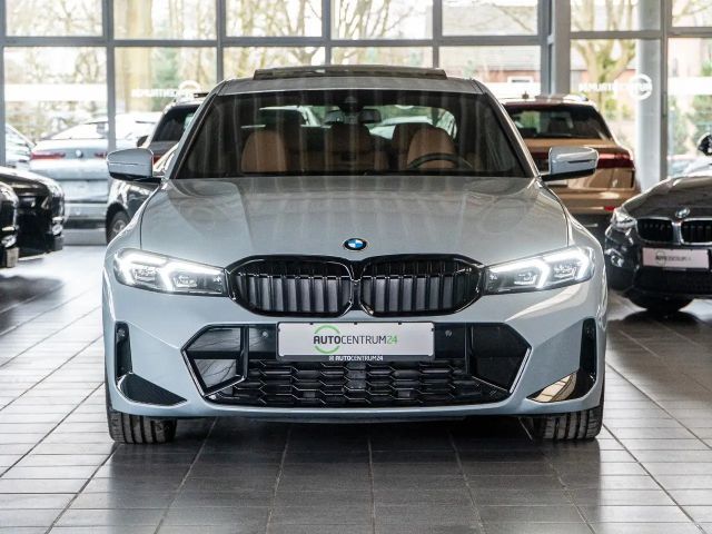 BMW 320 320d M-Sport Sedan xDrive