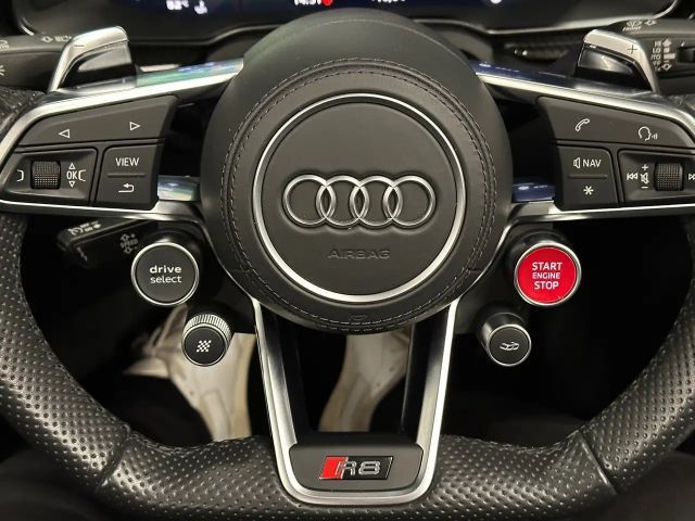 Audi R8 Performance Quattro Spyder V10