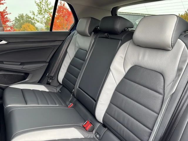 Volkswagen Golf DSG Style