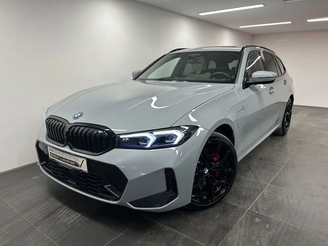 BMW 330 330e M-Sport Touring xDrive