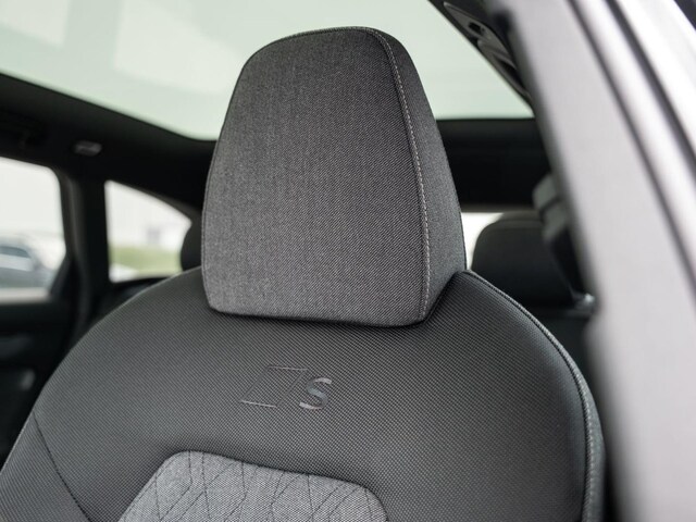 Audi A6 Avant Quattro S-Tronic