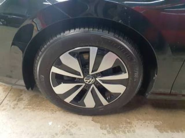 Volkswagen Golf 1.5 eTSI DSG Golf VIII IQ.Drive