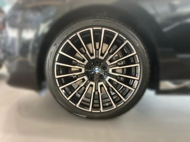 BMW 750 G70 Sedan xDrive