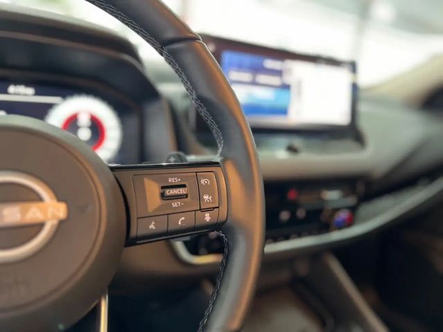 Nissan Qashqai 1.3 Connecta LED+KEYLESS+360°+ACC+VC uvm