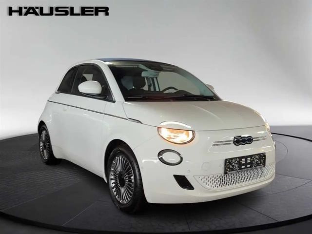 Fiat 500e Cabrio Rückfahrkamera Sitzheizung Einparkhilfe