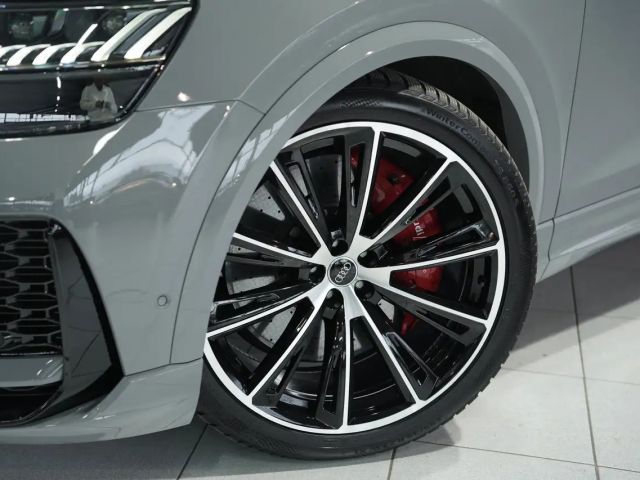 Audi RS Q8 Quattro