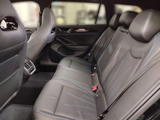 Volkswagen Passat 4Motion DSG IQ.Drive R-Line