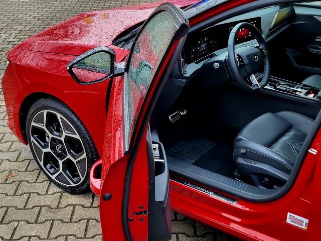 Opel Astra Sports Tourer Ultimate