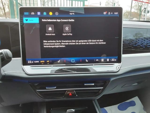 Volkswagen Passat 1.5 eTSI DSG Variant