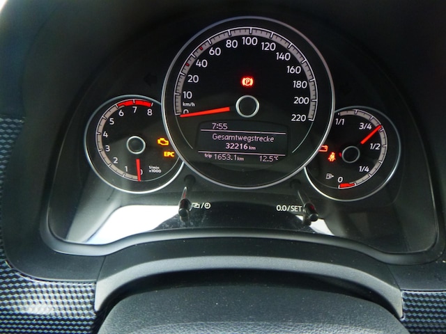 Volkswagen up! Move Move up!