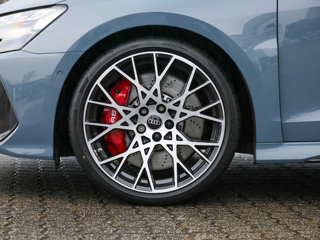 Audi RS3 Quattro S-Tronic Sedan