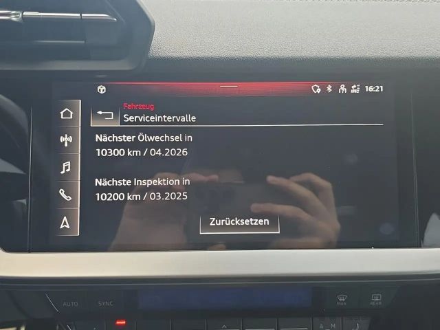 Audi A3 35 TFSI S-Line S-Tronic Sedan