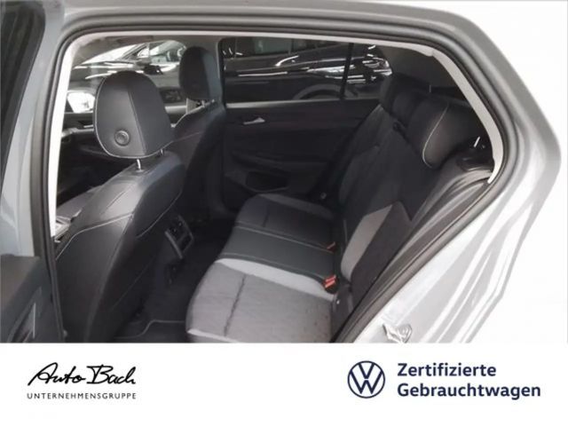 Volkswagen Golf 1.5 eTSI DSG Golf VIII