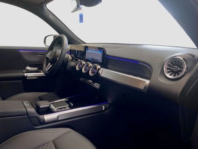 Mercedes-Benz EQB 300