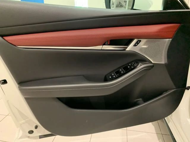 Mazda 3 SkyActiv Takumi e-Skyactiv