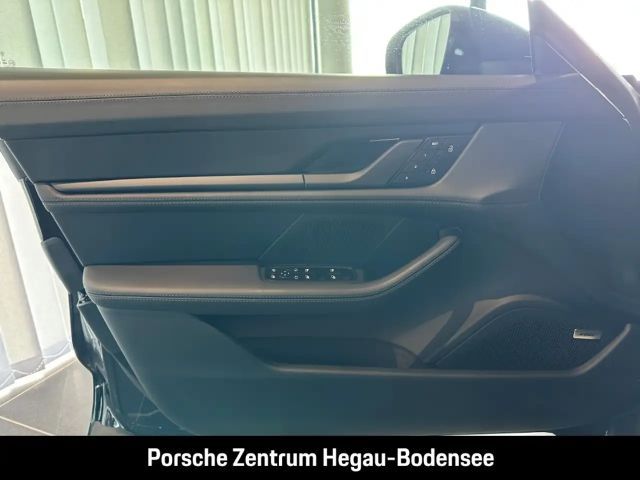 Porsche Taycan 4S Cross Turismo