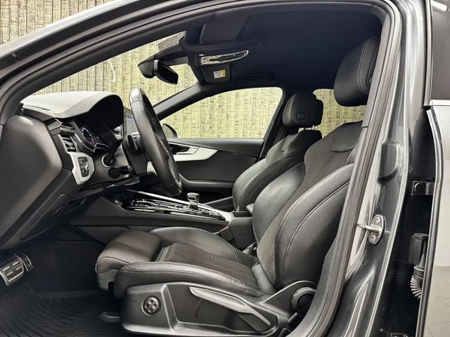 Audi A4 40 TFSI Avant Quattro S-Tronic