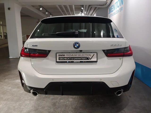 BMW 330 330e M-Sport xDrive
